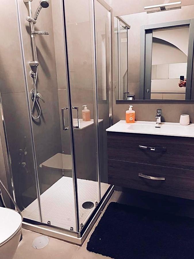 Modern City Center Apartment Benevento Eksteriør bilde